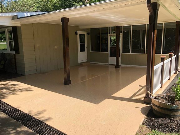 4th image of 296 Staton Dr