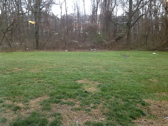 3rd image of 7975 Audubon Ave APT 2