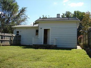 2nd image of 2237 Felix St