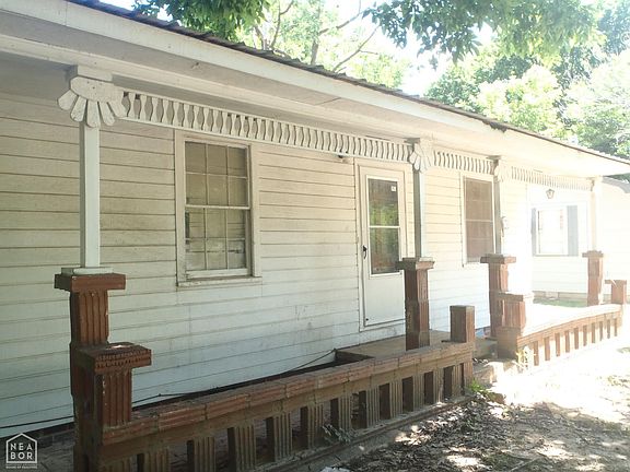 4th image of 1701 Congress St