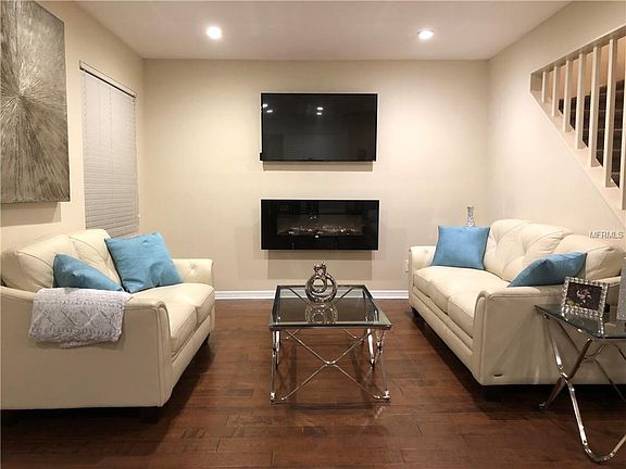 4th image of 16822 Stanza Ct