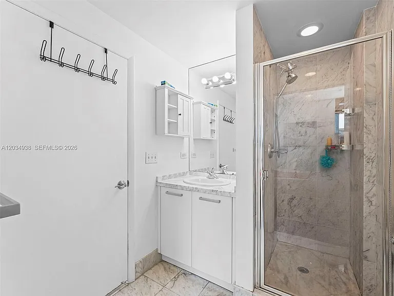 244 Biscayne Blvd #701 — Photo 19