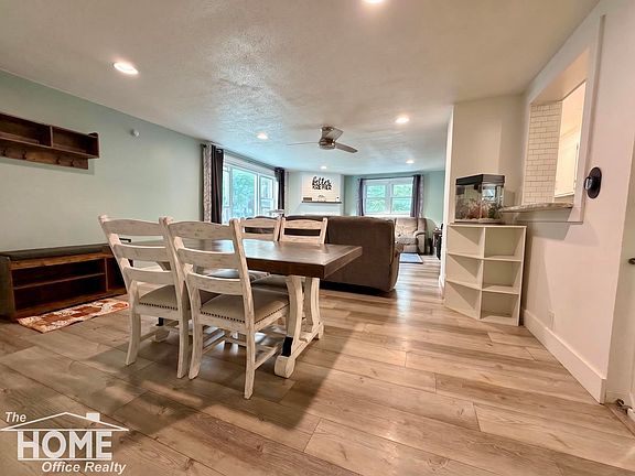 5th image of 226 N Chapman St