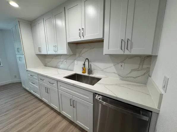 5095 Valley Crest Dr APT 312, Concord, CA 94521