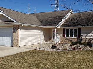 2220 Fairfield Blvd, Plymouth, IN 46563