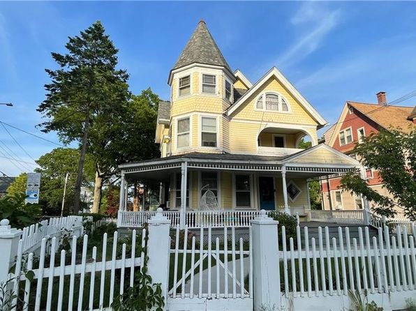 118 Ellsworth St #2