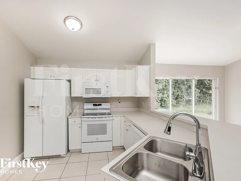 1703 Dale Ave — Photo 6
