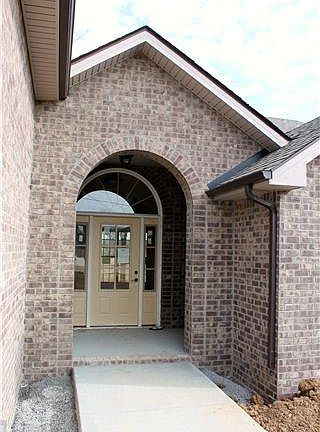 2nd image of 8358 Manor Farm Dr