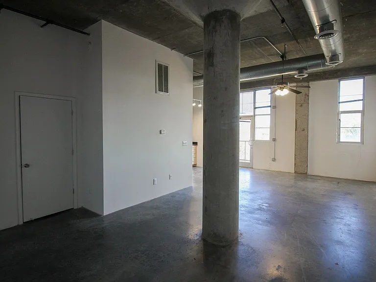 Ice House Lofts — Photo 26