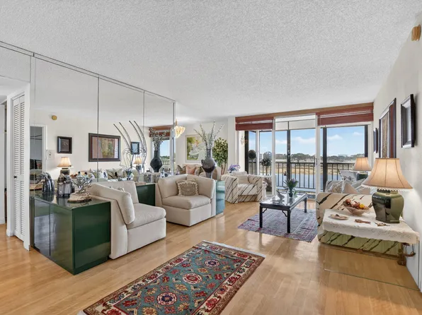 7786 Lakeside Boulevard #641, Boca Raton, FL 33434