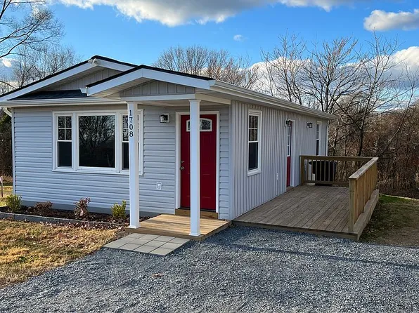 1708 Wallace Ave NE, Roanoke, VA 24012