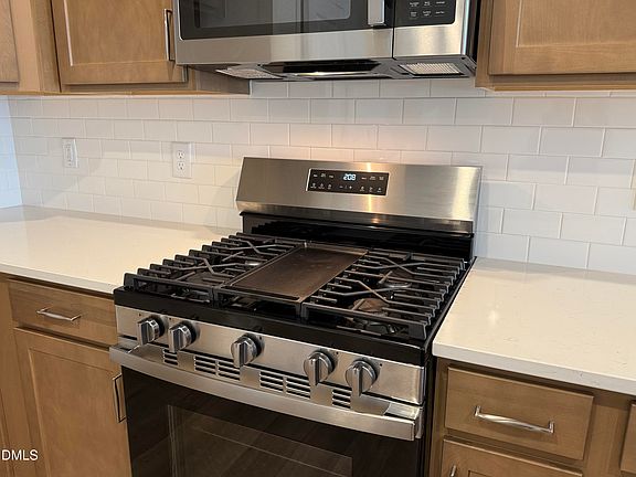 5th image of 346 Church St #50