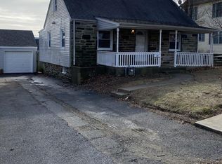 24 Bunting Ln, Aston, PA 19014