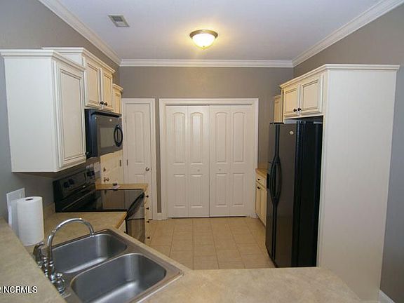 5th image of 2017 B Cambria Dr