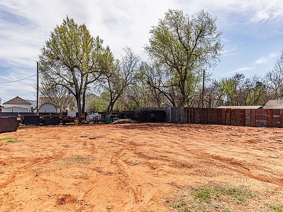 5th image of 3924 N Youngs Blvd