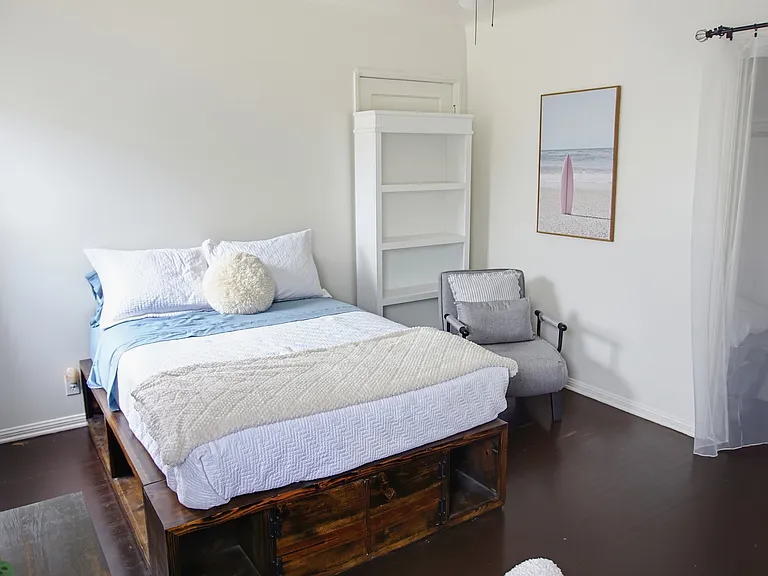 8330 Flight Ave — Photo 2