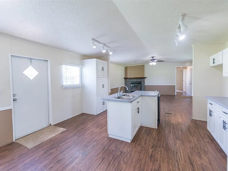 2592 County Road 152 — Photo 12