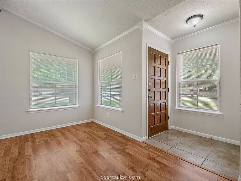 3100 Heatherwood Dr — Photo 3