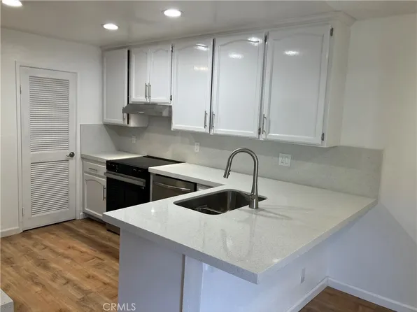 2366 Adirondack Row Unit 6, San Diego, CA 92139