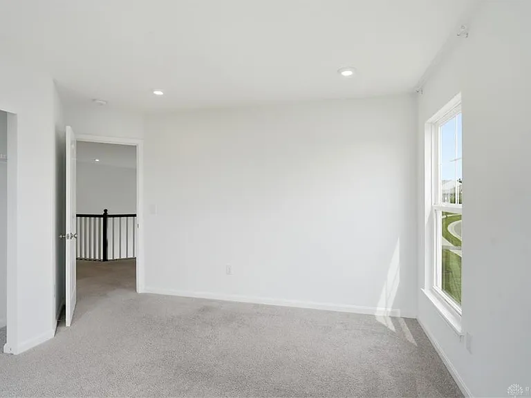 5283 Greenview Ln — Photo 27