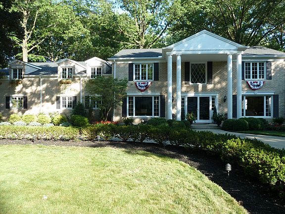 3rd image of 4579 Concord Dr