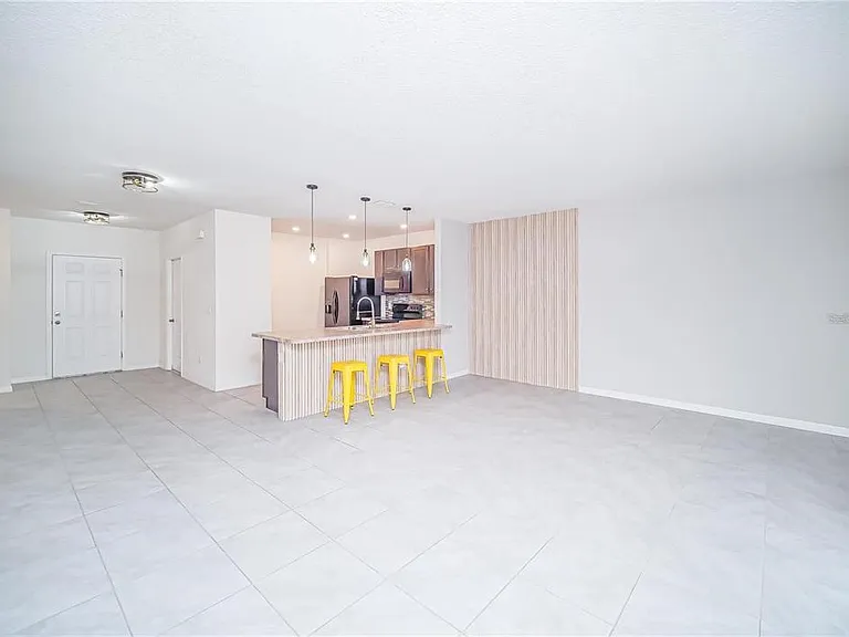 9039 Alba Ln — Photo 3