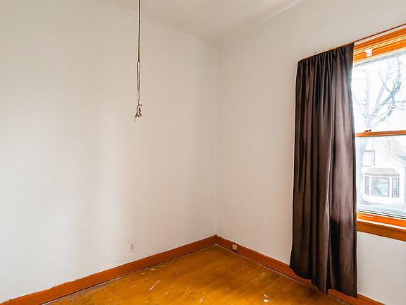 4th image of 1812 N Kedvale Ave