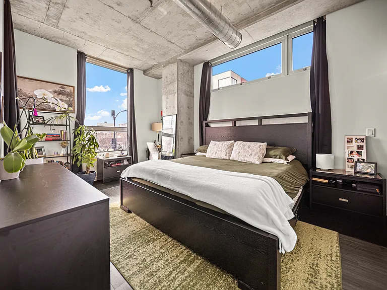 50 E 16th St #312 — Photo 8
