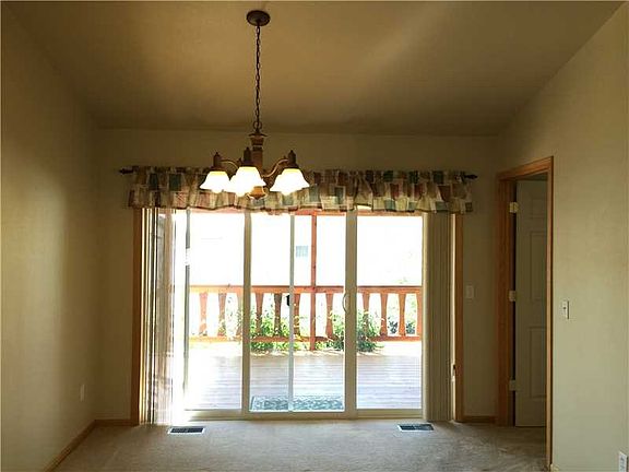 4th image of 3834 Avenue E