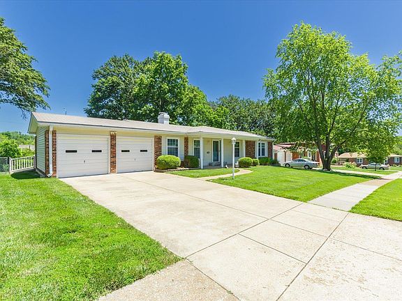 3rd image of 12319 Worthington Dr