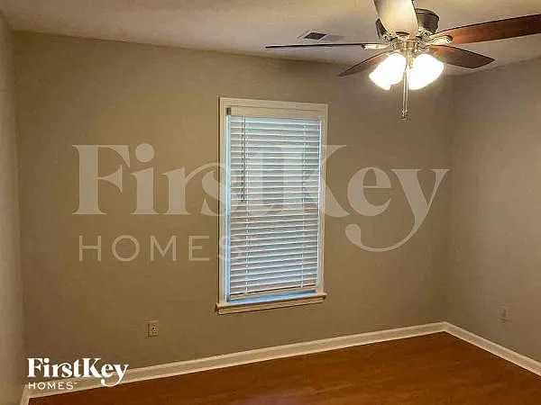 350 E Nolley Dr — Photo 7