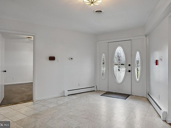 5th image of 51 Arneys Mount Rd