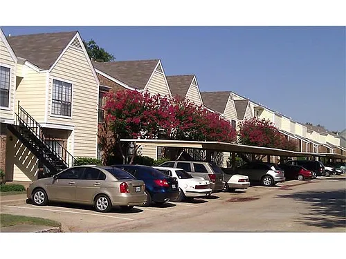 9601 Forest Ln Photo 1