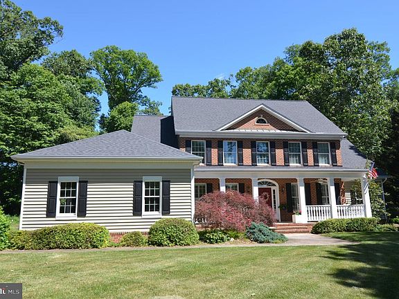 3rd image of 15271 Ridge Hunt Dr