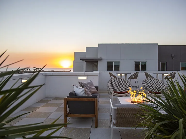 Alta Oceanside — Photo 24