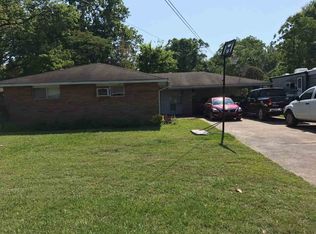 104 Woodville Dr, Natchez, MS 39120