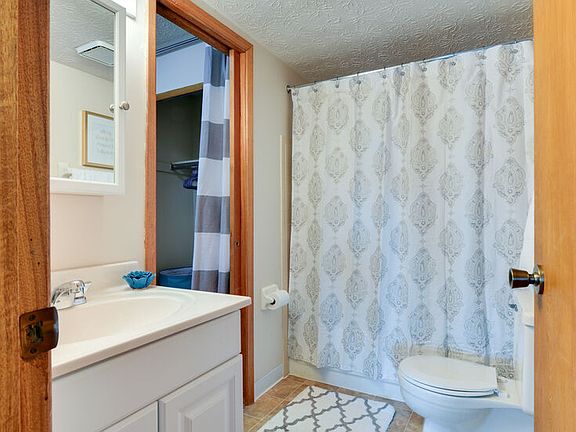 5th image of 5454 Ponderosa Dr #5417