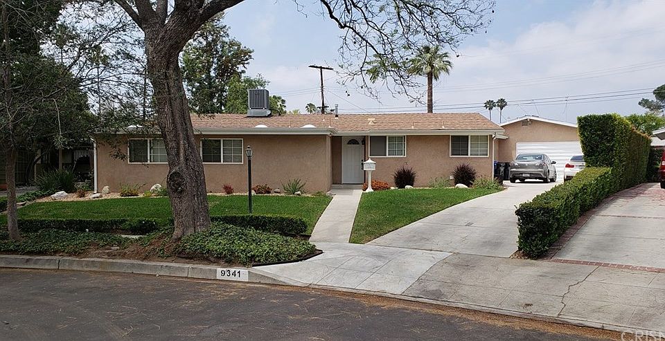 1st image of 9341 Sophia Ave