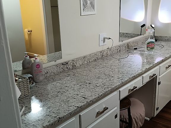 3rd image of 1233 E Center St #11243806