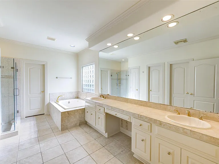 1502 Ashbury Park Ln — Photo 26