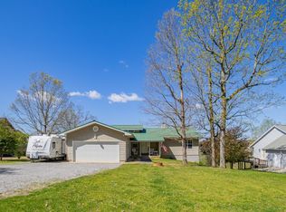 1927 Laurel Lake Dr, Monteagle, TN 37356