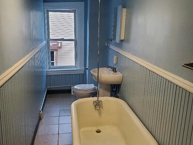 548 Larimer Ave — Photo 12