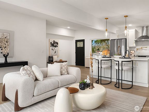5th image of 15605 SE 8th Street