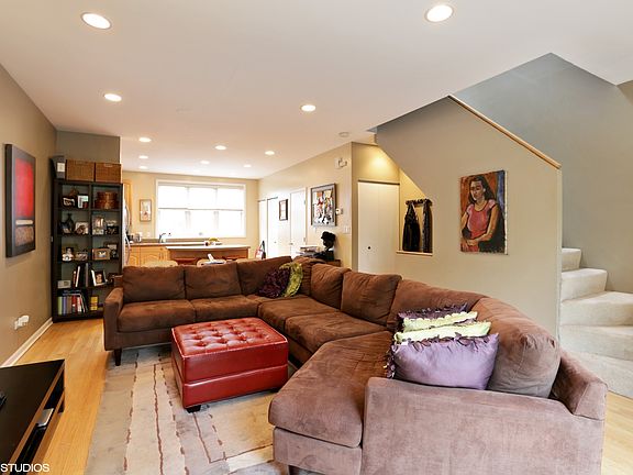 2nd image of 1730 W Terra Cotta Pl APT A