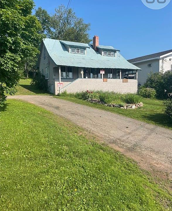 1st image of 275 Main St