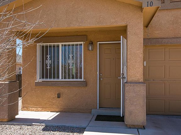3rd image of 10 Tome Vista Dr