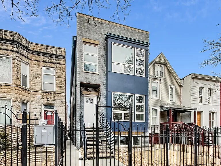 6626 S Ingleside Ave — Photo 1