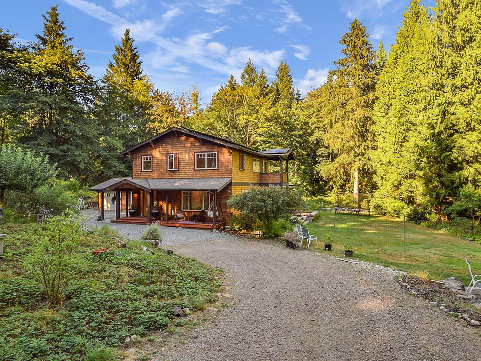 Welcome to your Woodinville dream property & oasis!