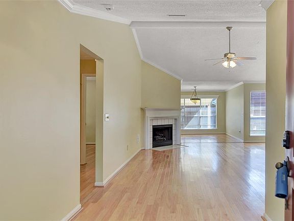 3rd image of 5558 Forest Trails Dr