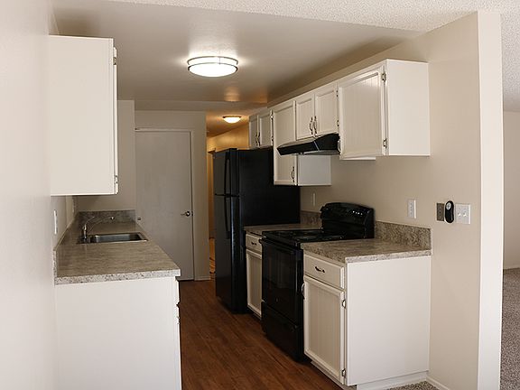 4th image of 660 Wildwood Blvd SW #16